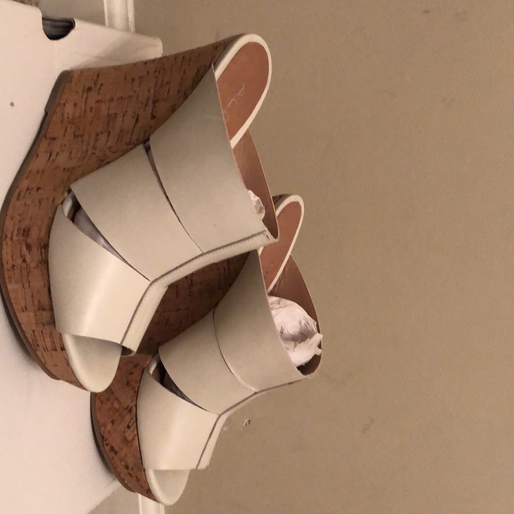 Platform Corkscrew Sandals - Picture 2 of 11